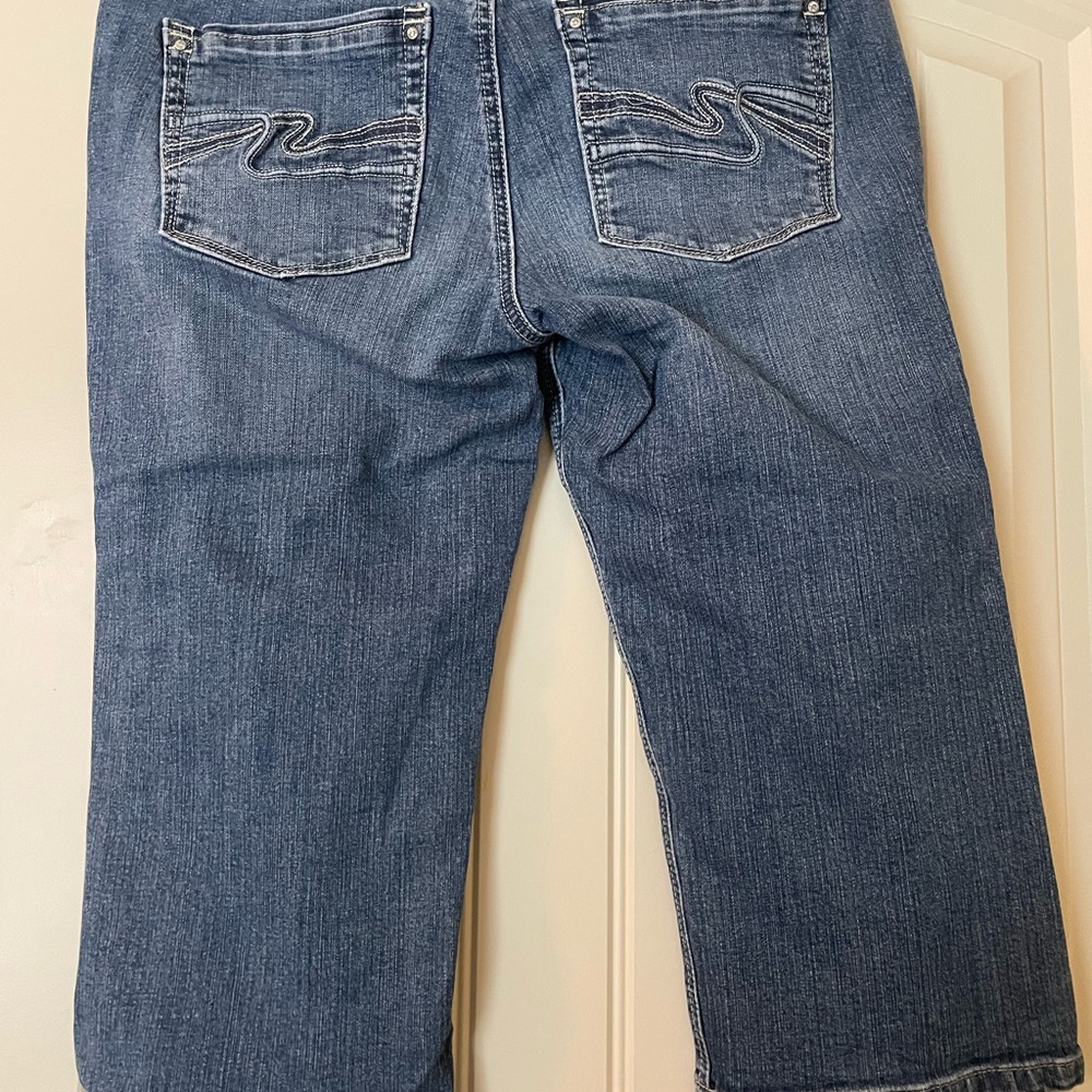 White House Black Market  Pedal Pusher Blue Denim Jeans - Picture 2 of 8